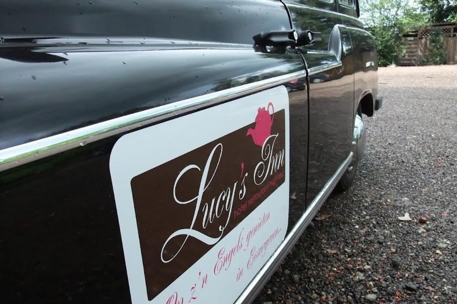 Lucy'S Inn Eesergroen エクステリア 写真