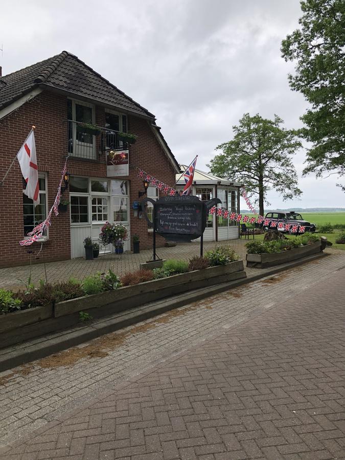 Lucy'S Inn Eesergroen エクステリア 写真